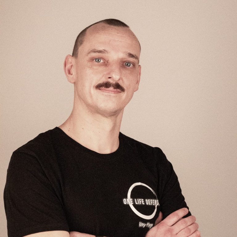 Dominik Messerer – Krav Maga Instruktor & Kids Teens Trainer One Life Defense Köln